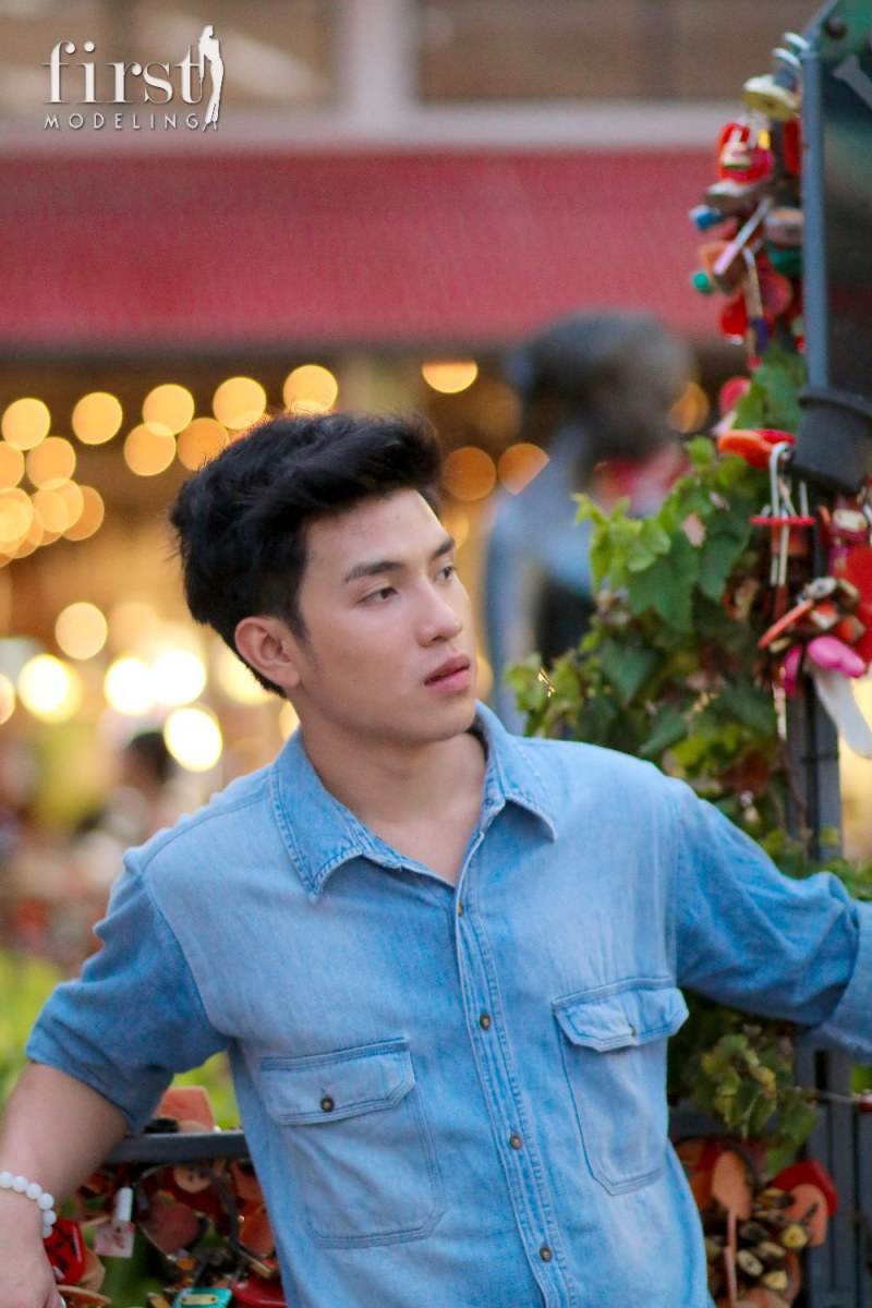 เก้า พูนสุก ดารานักสะแดงลาว