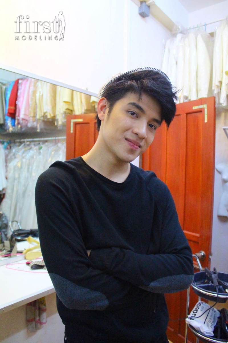 เก้า พูนสุก ดารานักสะแดงลาว
