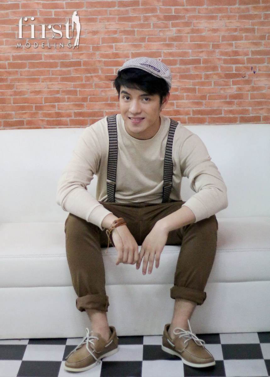 เก้า พูนสุก ดารานักสะแดงลาว