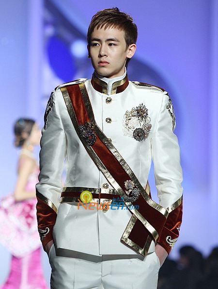 นิชคุณ