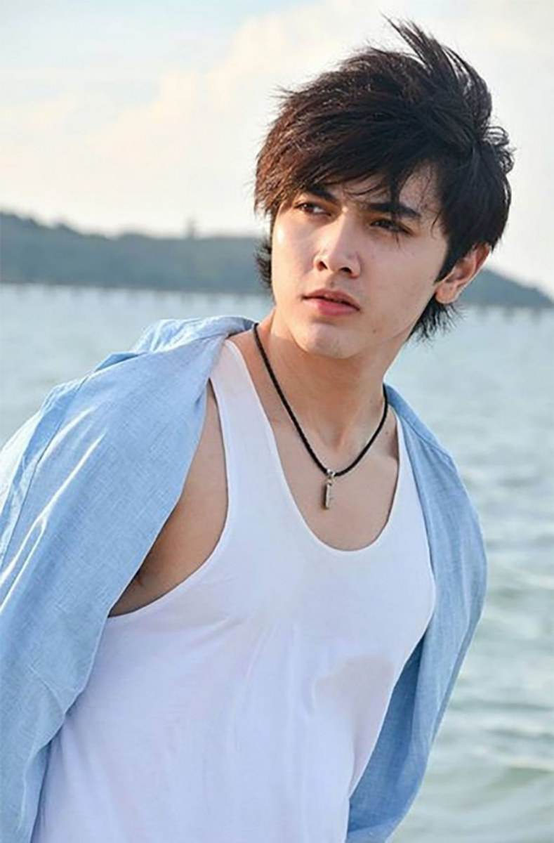หล่อออร่าพุ่ง &ldquo;ภณ ณวัสน์&rdquo; พระเอกหน้าใสคนใหม่ของช่อง 3 ที่แท้เค้าคือ....ทายาทนางเอกรุ่นเก๋า