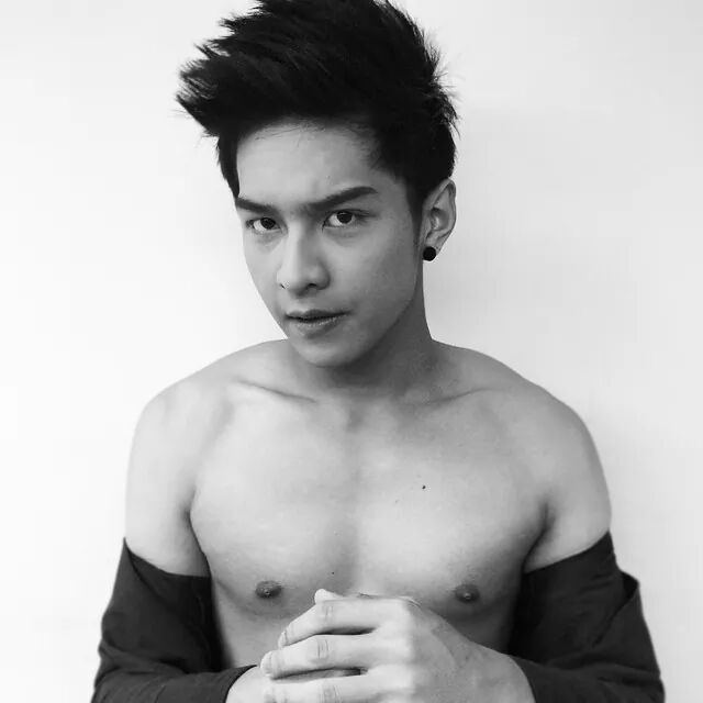 เซฟเฉพาะรูปที่ชอบนะครับ 941