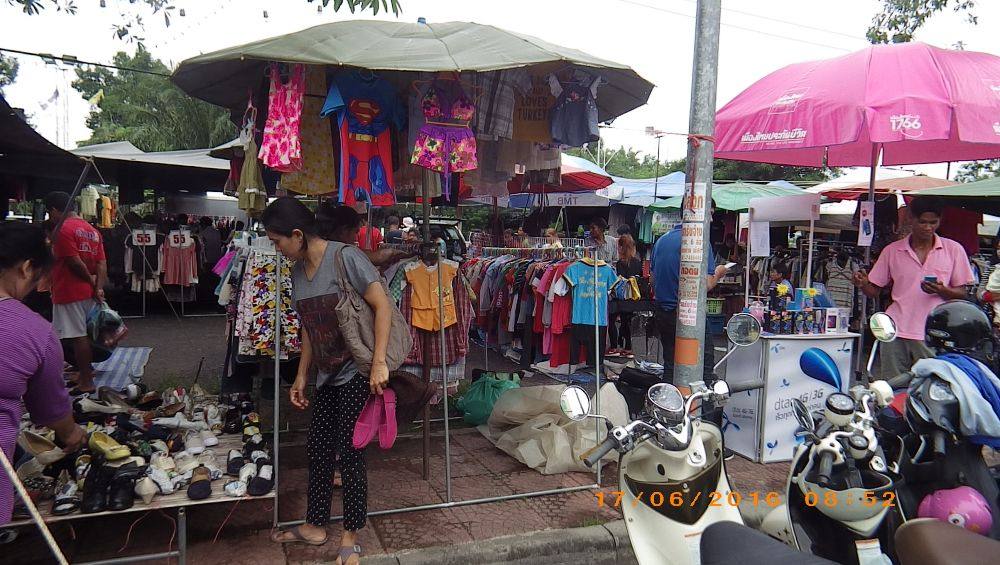 ตลาดนัดวันศุกร์ เช้า ที่จันดี(ภาคใต้)