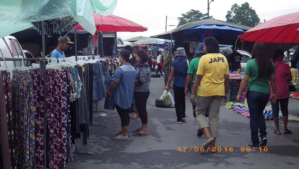 ตลาดนัดวันศุกร์ เช้า ที่จันดี(ภาคใต้)