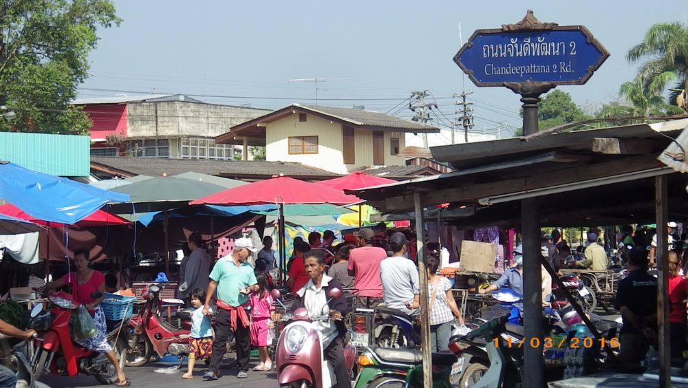 ตลาดนัดวันศุกร์ เช้า ที่จันดี(ภาคใต้)