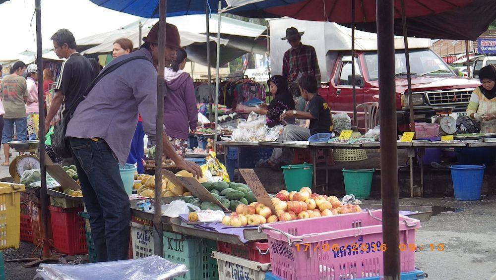 ตลาดนัดวันศุกร์ เช้า ที่จันดี(ภาคใต้)