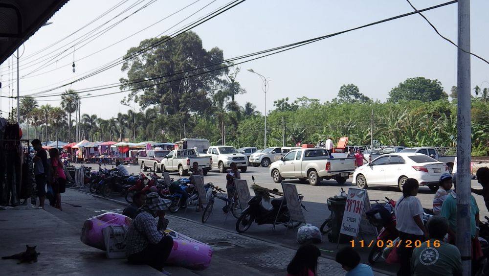 ตลาดนัดวันศุกร์ เช้า ที่จันดี(ภาคใต้)