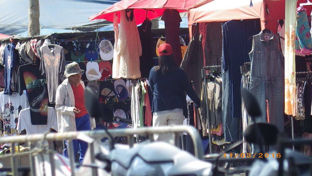 ตลาดนัดวันศุกร์ เช้า ที่จันดี(ภาคใต้)