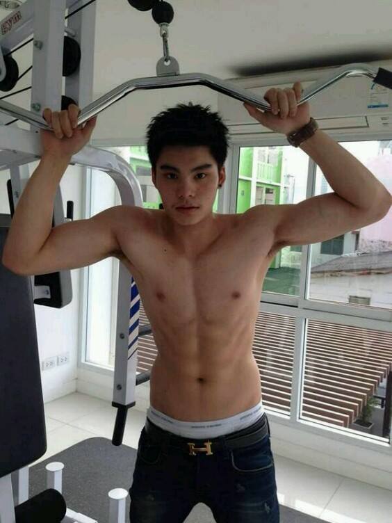 รัว  ตาดีได้ตาร้ายเสีย 985