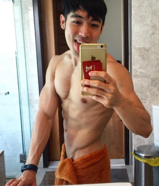 ส่องผู้ชายล่ำ 3