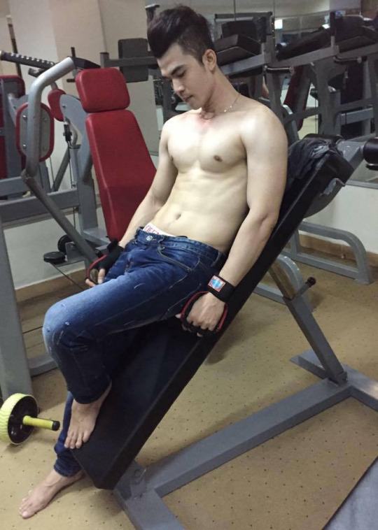 ผู้ชายพาเพลิน
