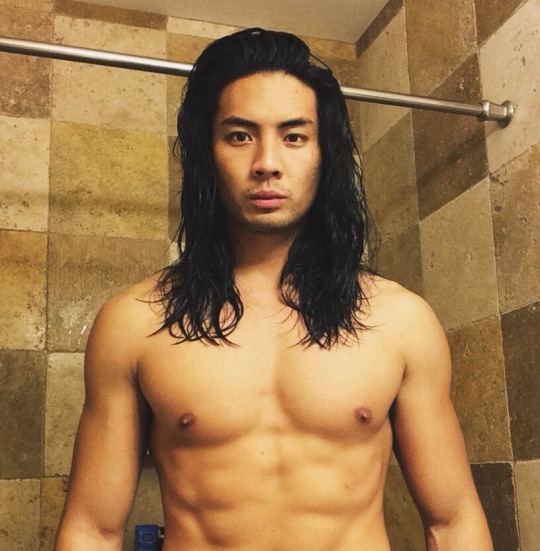 ผู้ชายพาเพลิน