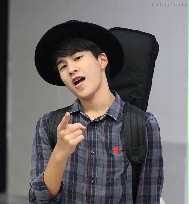ทำความรู้จักกับ &ldquo;บีม บุณยกร&rdquo; หรือ &ldquo;รถถัง&rdquo; จาก &ldquo;Make It Right Series&rdquo; ตี๋ขาวหล่อรุ่นเล็กที่กำลังได้ใจสาวๆ อยู่ในตอนนี้!