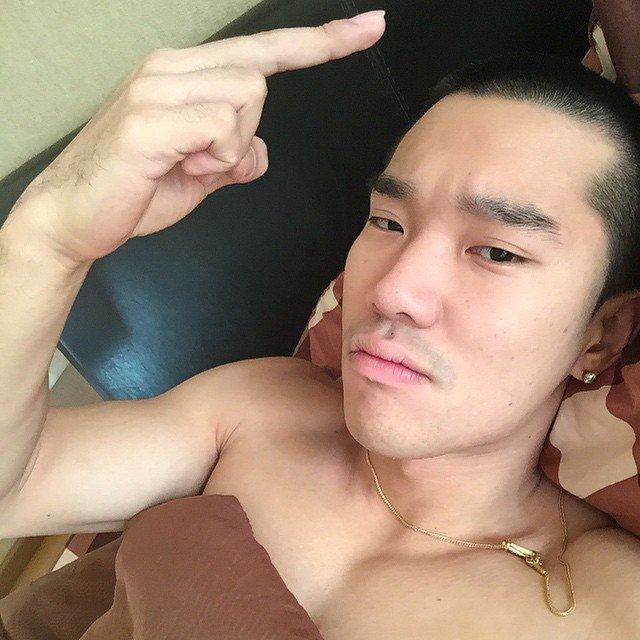 คนเดียว  เดี่ยวๆ 1,026