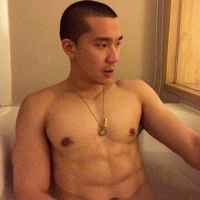 คนเดียว  เดี่ยวๆ 1,026