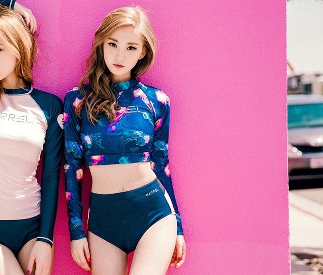 Chae Eun x Jung Yeon เผยผิวสาวขาวจัดเต็มแบบแพ็คคู่!