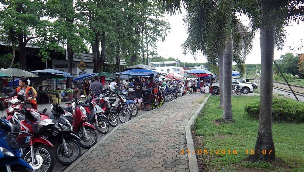 ตลาดนาบอน จ.นครศรีธรรมราช