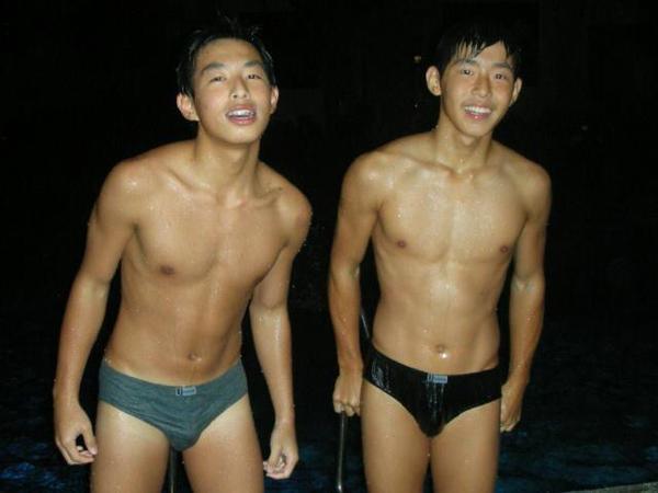 เชิญเลือกเลีย 1,039