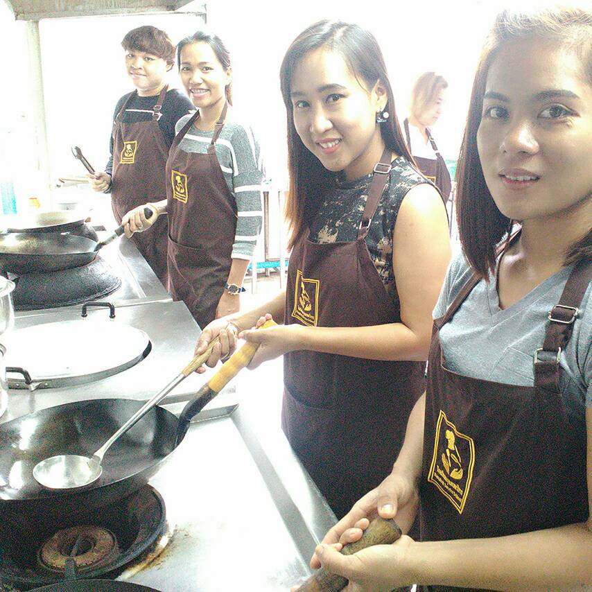 รีวิว..สาวสวย..โรงเรียนสอนทำอาหารกรุงเทพบริการ จ้าา ซอยลาดพร้าว20