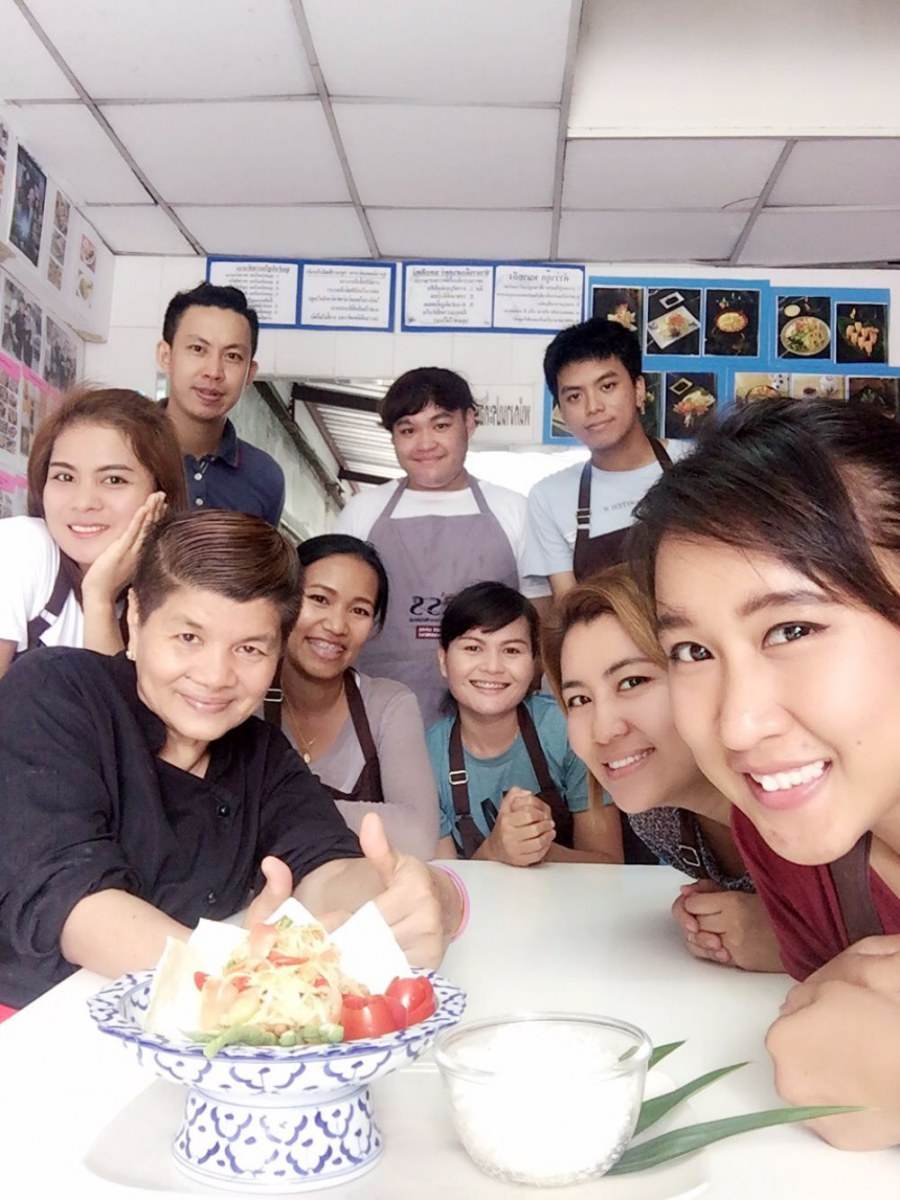 รีวิว..สาวสวย..โรงเรียนสอนทำอาหารกรุงเทพบริการ จ้าา ซอยลาดพร้าว20