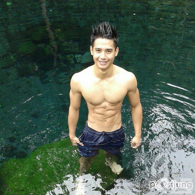 อยากโดนเลียกลับบ้าง 1,075