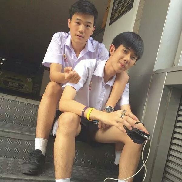 ฟินตาแตก แหกดูผู้ชาย