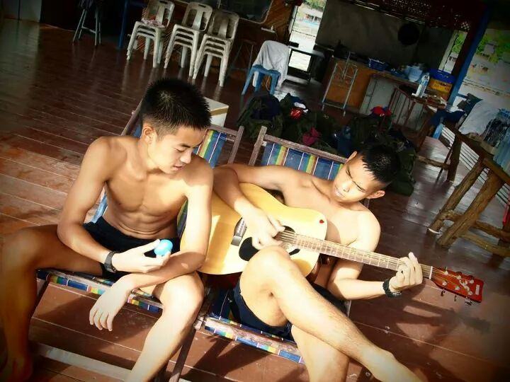 ฟินตาแตก แหกดูผู้ชาย