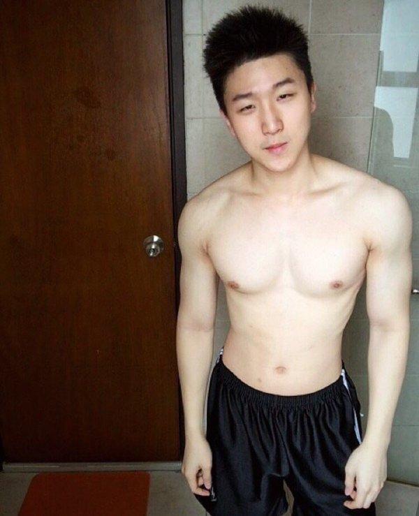 ฟินตาแตก แหกดูผู้ชาย