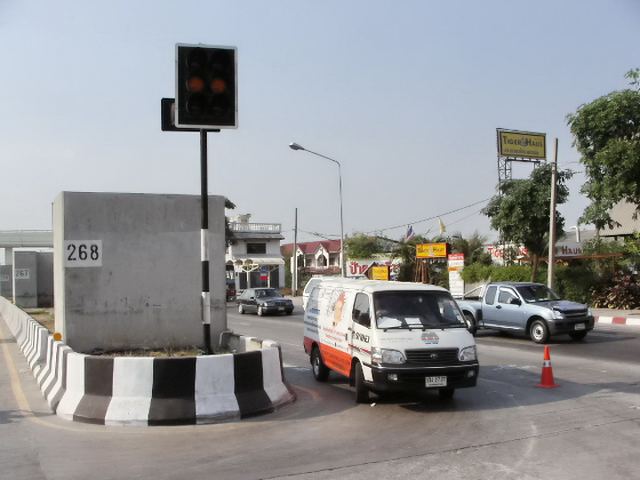 แยกนวมินทร์ ไปบางเขน
