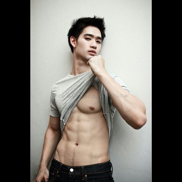 ใกล้เข้ามาแล้ว 1,087