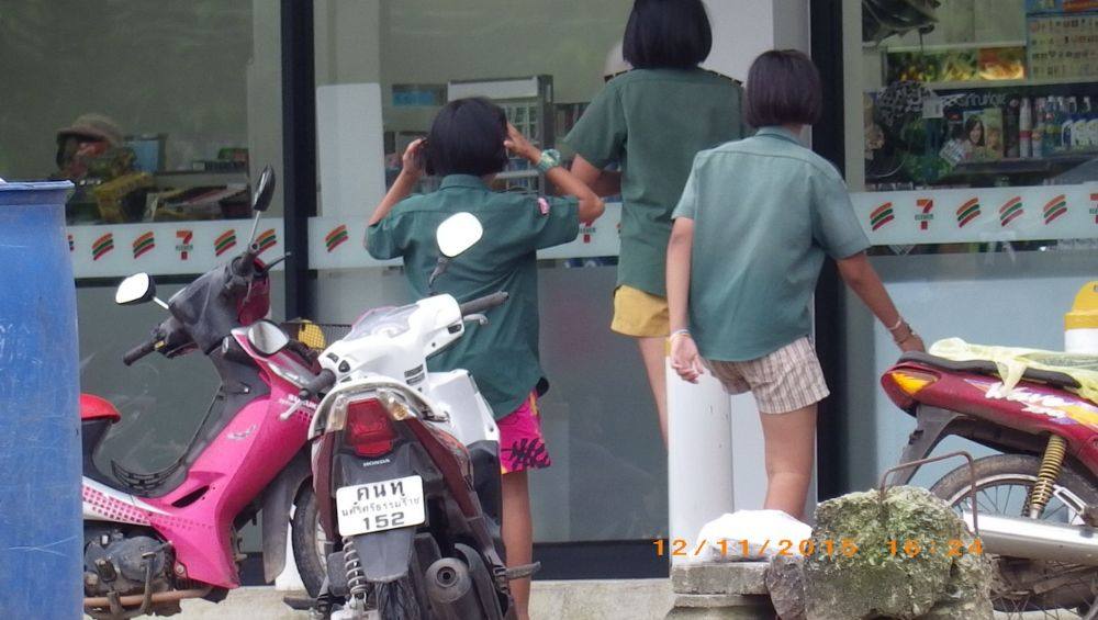 เข้าร้านเซเว่น