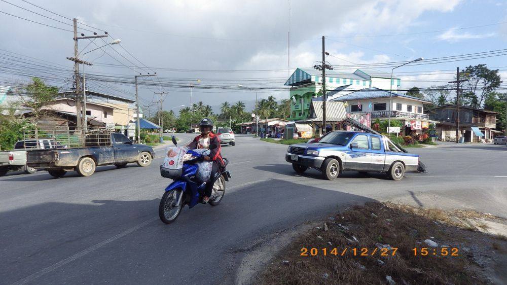 แยก บ.จันดี ขวา ไป อ.นาบอน ทุ่งสง