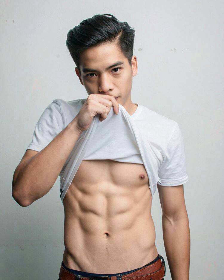 ยอมถวายบัว มอบให้ทั้งตัวและหัวใจ