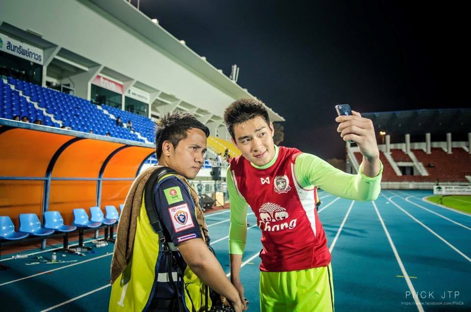 ตี๋ บุญยเกียรติ  เสียวท้องน้อยมากข่ะคุณค๋าาาาาาาาาาาาาาา  1,104