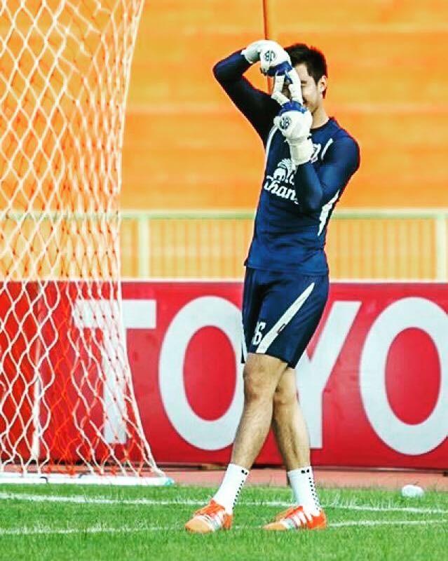 ตี๋ บุญยเกียรติ  มีวาร์ปข่ะคุณค๋าาาาาาาาาาาาาาา  1,105