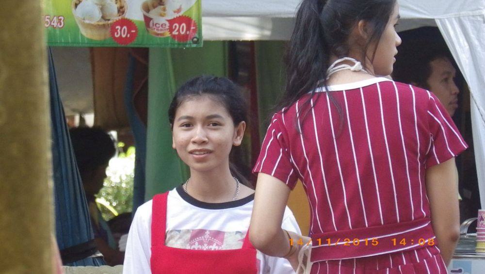 สองเราเพื่อนกัน
