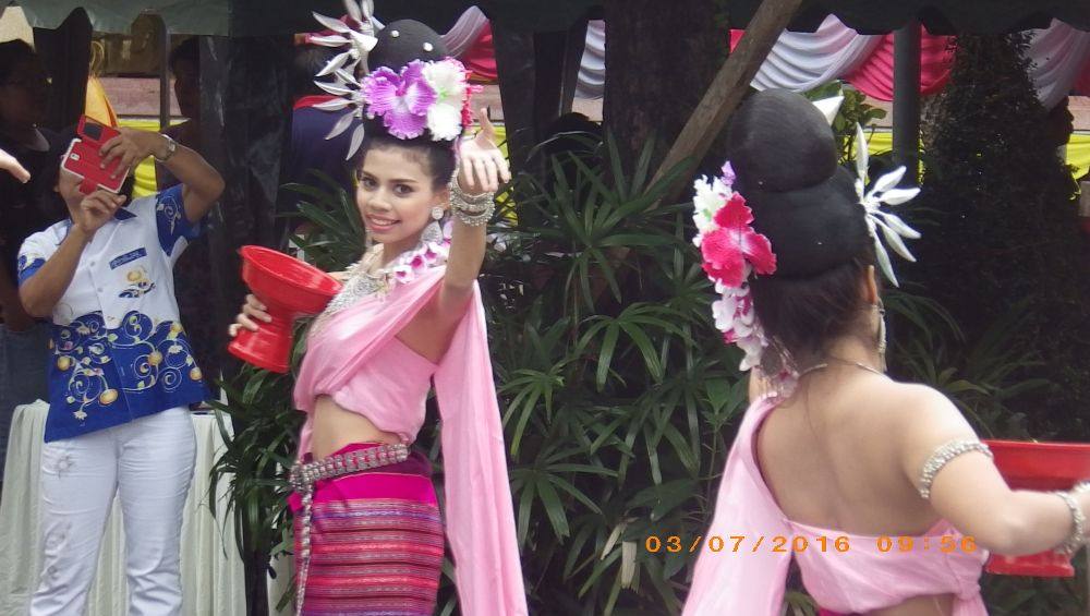 การแสดงของนักศึกษา ม.วลัยลักษณ์