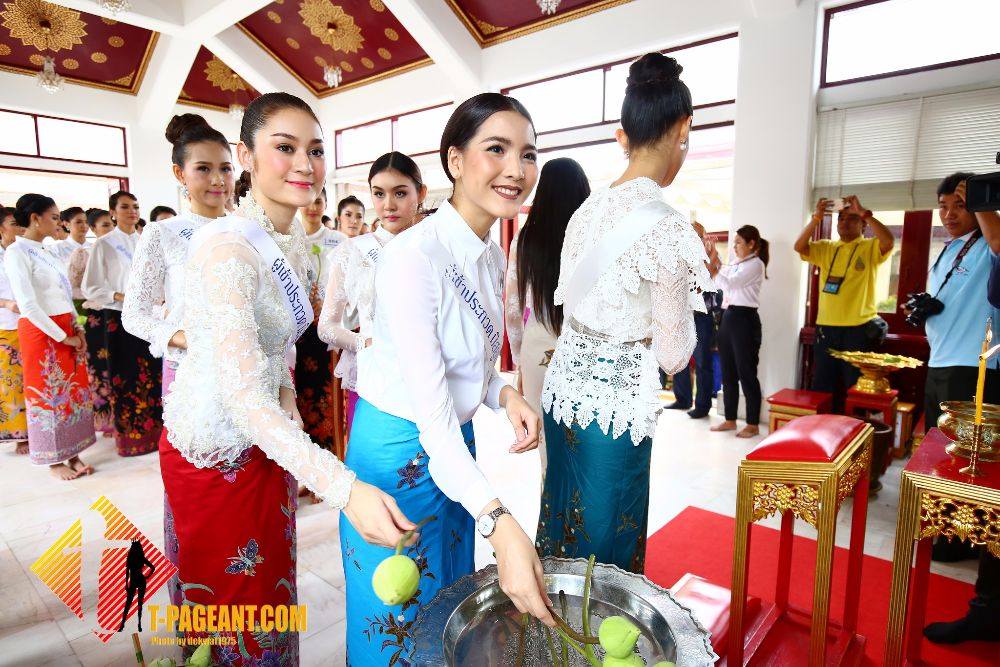 40 สาวงามมิสยูนิเวิร์สไทยแลนด์ 2016 ลงนามถวายพระพรพระบาทสมเด็จ พระเจ้าอยู่และทัศนศึกษา