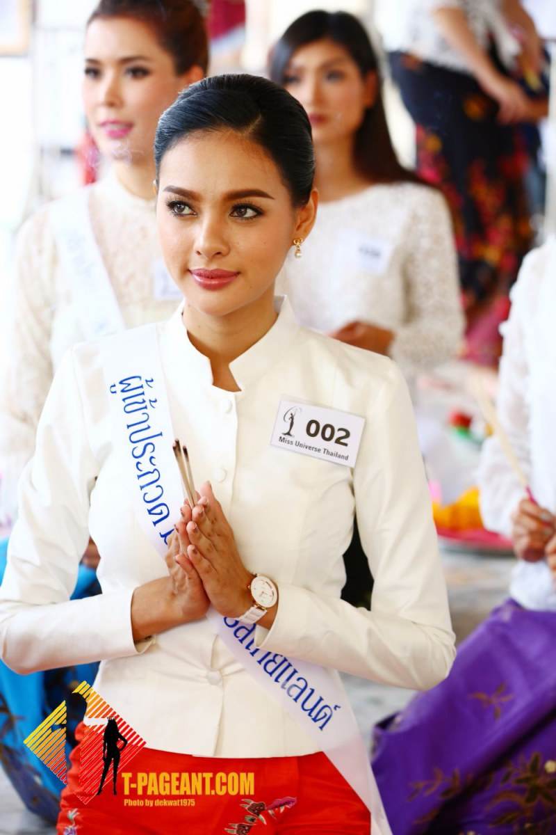 40 สาวงามมิสยูนิเวิร์สไทยแลนด์ 2016 ลงนามถวายพระพรพระบาทสมเด็จ พระเจ้าอยู่และทัศนศึกษา