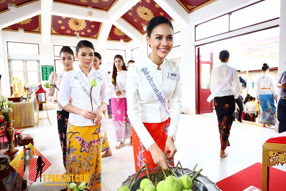40 สาวงามมิสยูนิเวิร์สไทยแลนด์ 2016 ลงนามถวายพระพรพระบาทสมเด็จ พระเจ้าอยู่และทัศนศึกษา