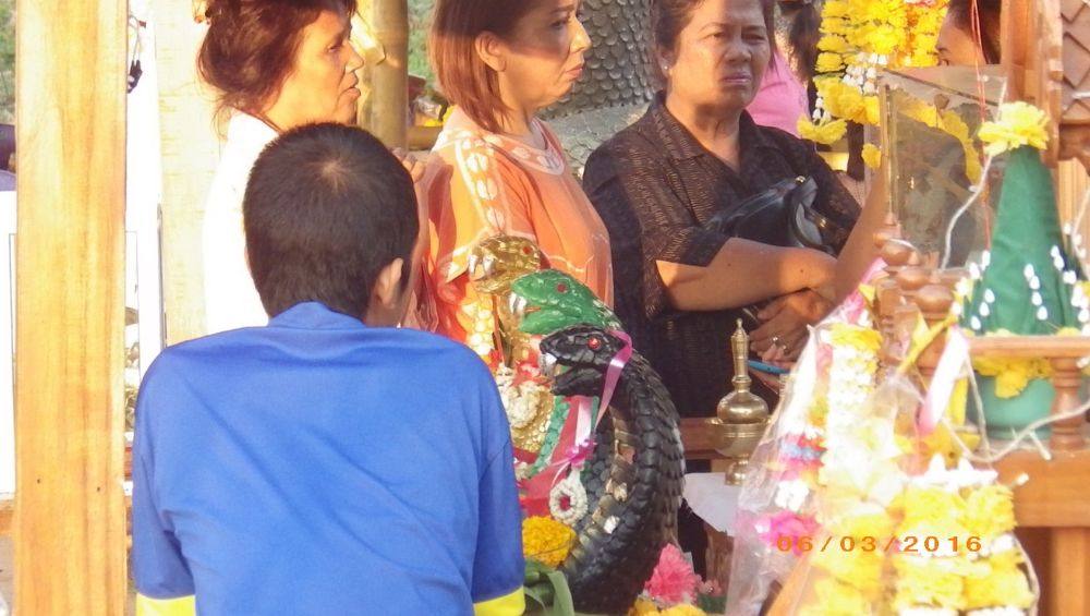 ศาลงูใหญ่ นครศรีธรรมราช