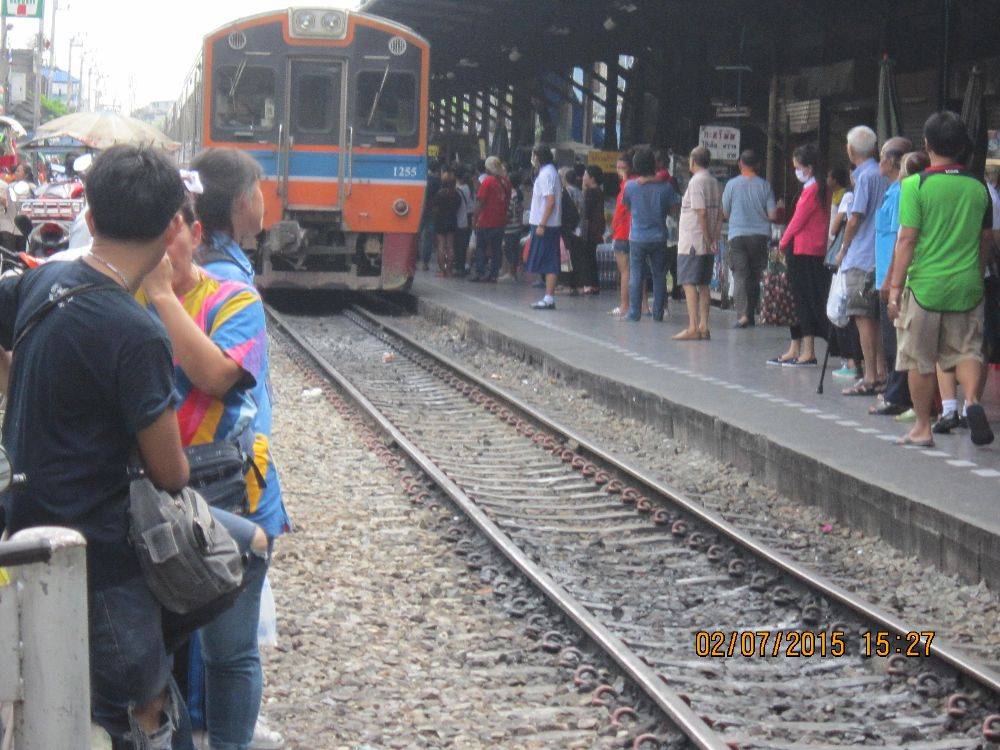 สถานีรถไฟวงเวียนใหญ่ ต้นทางทางรถไฟสายมหาชัย