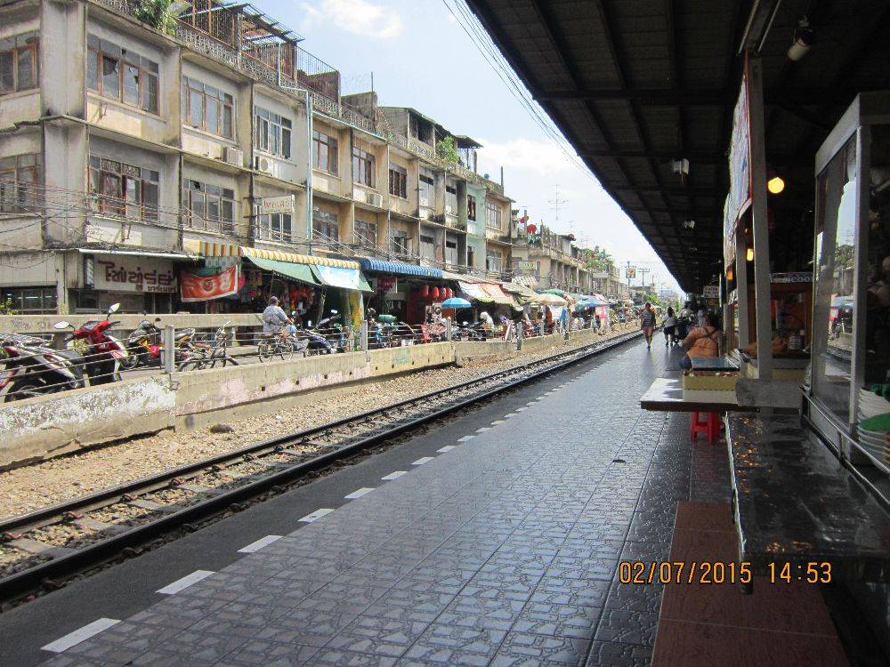 สถานีรถไฟวงเวียนใหญ่ ต้นทางทางรถไฟสายมหาชัย