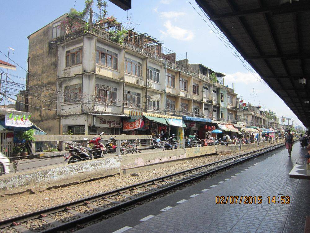 สถานีรถไฟวงเวียนใหญ่ ต้นทางทางรถไฟสายมหาชัย