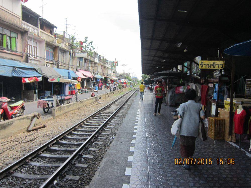 สถานีรถไฟวงเวียนใหญ่ ต้นทางทางรถไฟสายมหาชัย