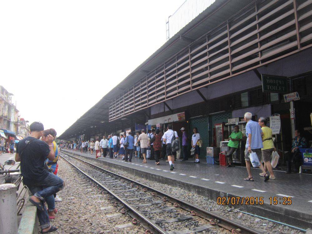 สถานีรถไฟวงเวียนใหญ่ ต้นทางทางรถไฟสายมหาชัย