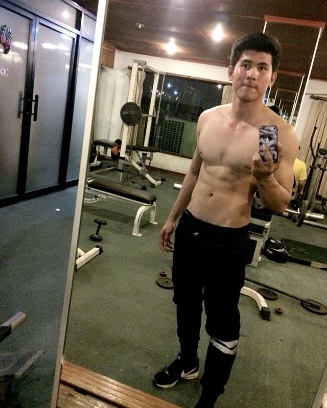 ไอติม เลียมั๊ย?
