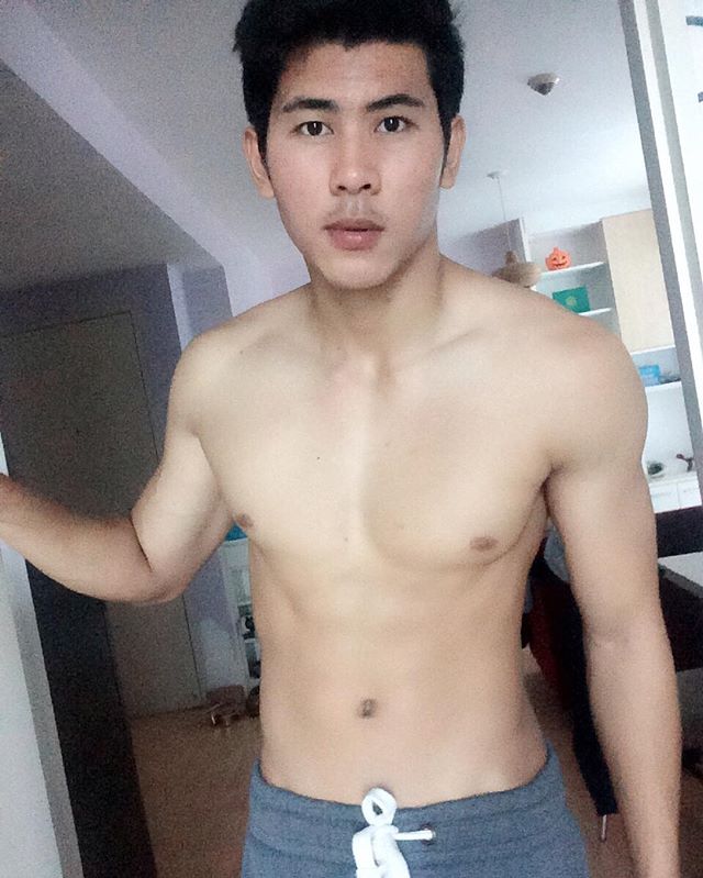 ไอติม เลียมั๊ย?