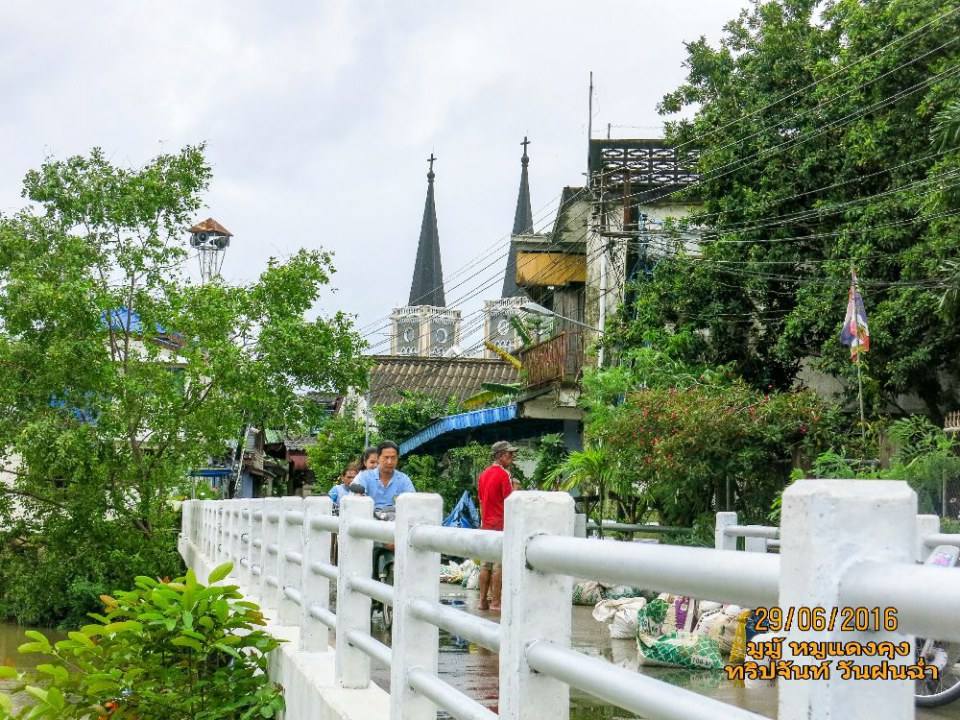 บรรยากาศริมน้ำจันทบูร กับ ความสวยงามของชุมชน วัดคริสต์