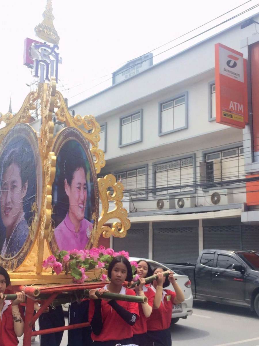 อลังการอีกแล้ว นางพญาก็คือนางพญา ขบวนพาเหรดพลังหญิงผมติ่ง